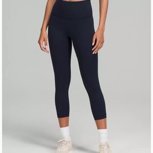 Lululemon’s Wunder Train High-Rise Crop 23” (Navy)
